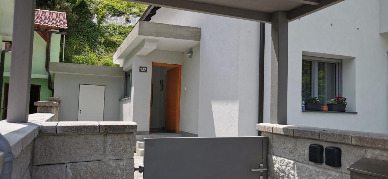 Apartma Sava-Stol Jesenice Bagian luar foto